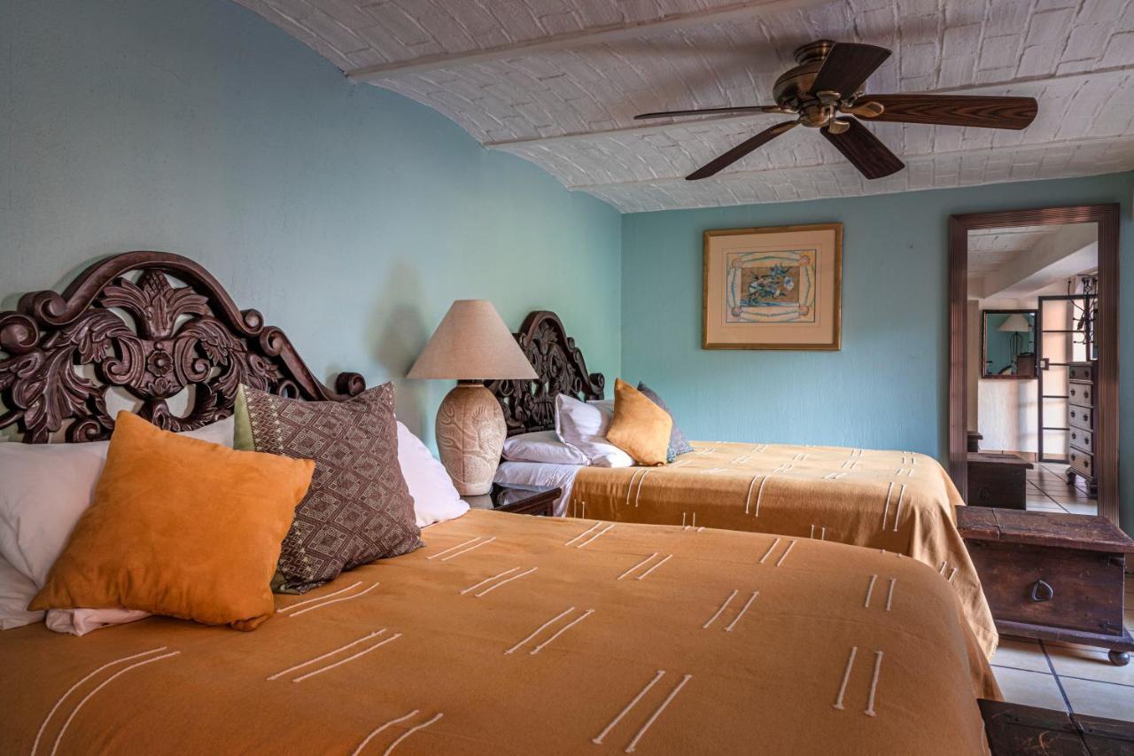 Casa Del Sol Bed and breakfast